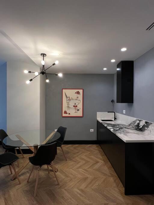 Suite Apartment Apartamento Vlorë